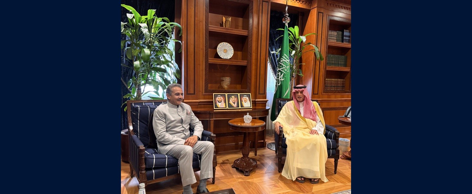 Hon’ble Minister of State for External Affairs, H.E. Shri Kirti Vardhan Singh met H.E. Mr. Adel Al-Jubeir, Minister of State for Foreign Affairs of the Kingdom of Saudi Arabia