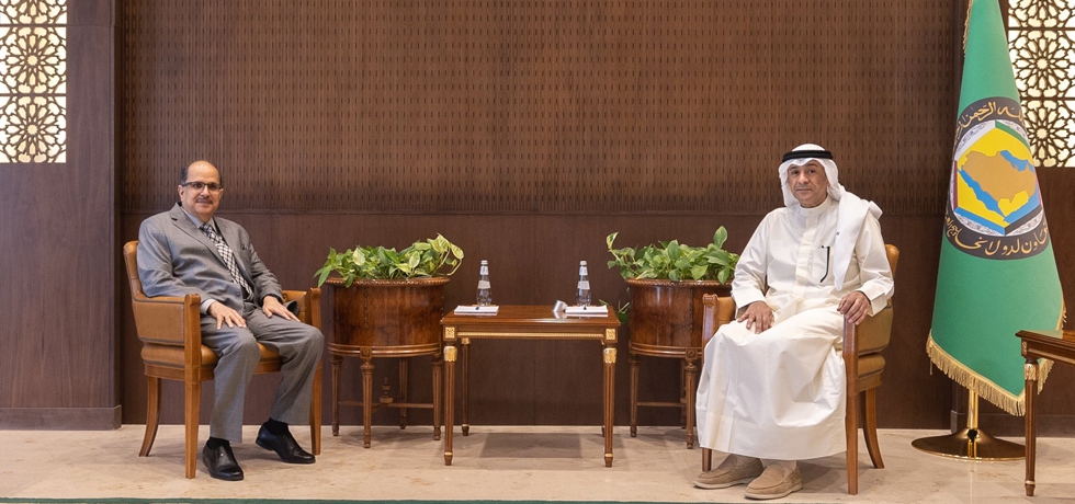 Secretary (CPV&OIA) Dr. Ausaf Sayeed met H.E. Jasem Mohamed AlBudaiwi, Secretary General of the Gulf Cooperation Council.