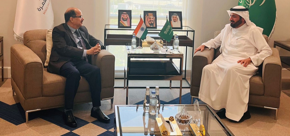 Secretary (CPV&OIA), Dr Ausaf Sayeed  met with Minister of Hajj and Umrah of Saudi Arabia H.E. Tawfiq Al-Rabiah