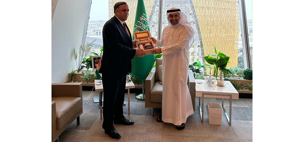 Ambassador Dr. Suhel Ajaz Khan met with Minister of Health H.E. Fahad bin Abdurrahman Al-Jalajel​ on April 2, 2023.