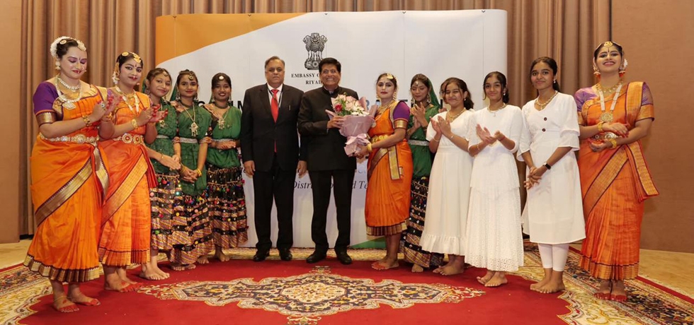 Hon’ble Minister of Commerce and Industry, Consumer Affairs, Food and Public Distribution, and Textiles Shri. Piyush Goyal interacted with Indian community members in Saudi Arabia on 24 October 2023.